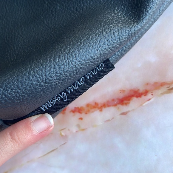 MISSY MAO MAO | Handcrafted vegan leather Jodie shoulder bag in Lashed Dots - Picture 3 of 10